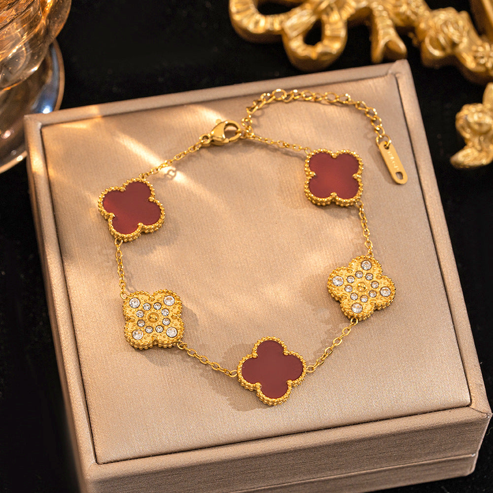 CLAVERIA – Stijlvolle Statement Armbanden