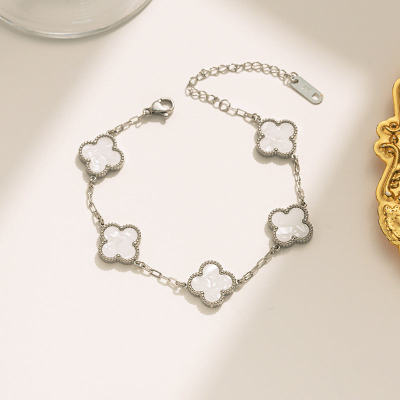 CLAVERIA – Stijlvolle Statement Armbanden