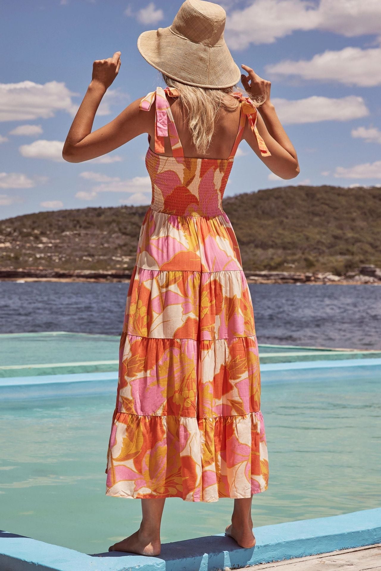 Viraelis – Luchtige Midi Jurk met Smockdetail