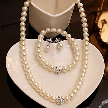 Celeste Parel & Diamant Set