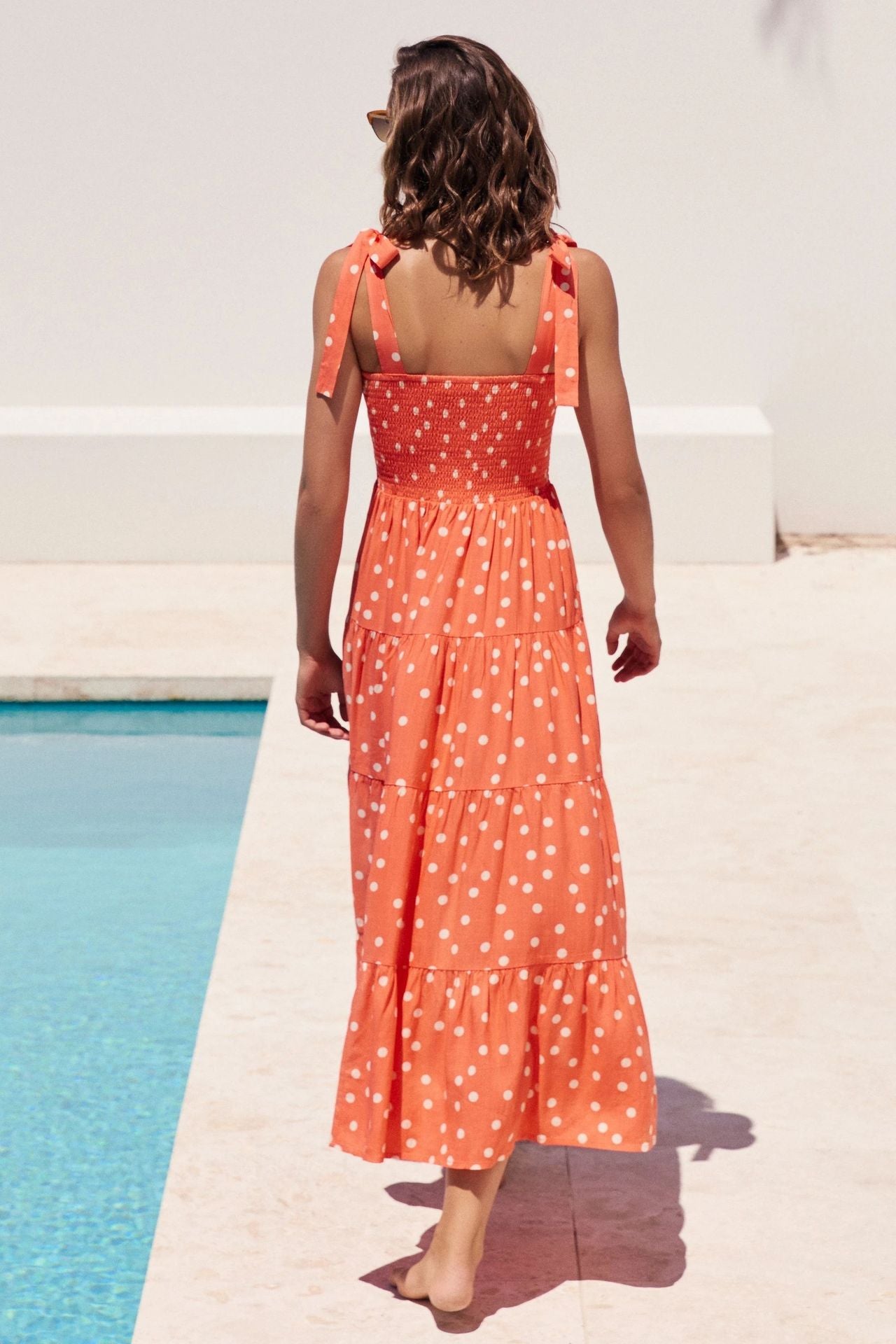 Viraelis – Luchtige Midi Jurk met Smockdetail