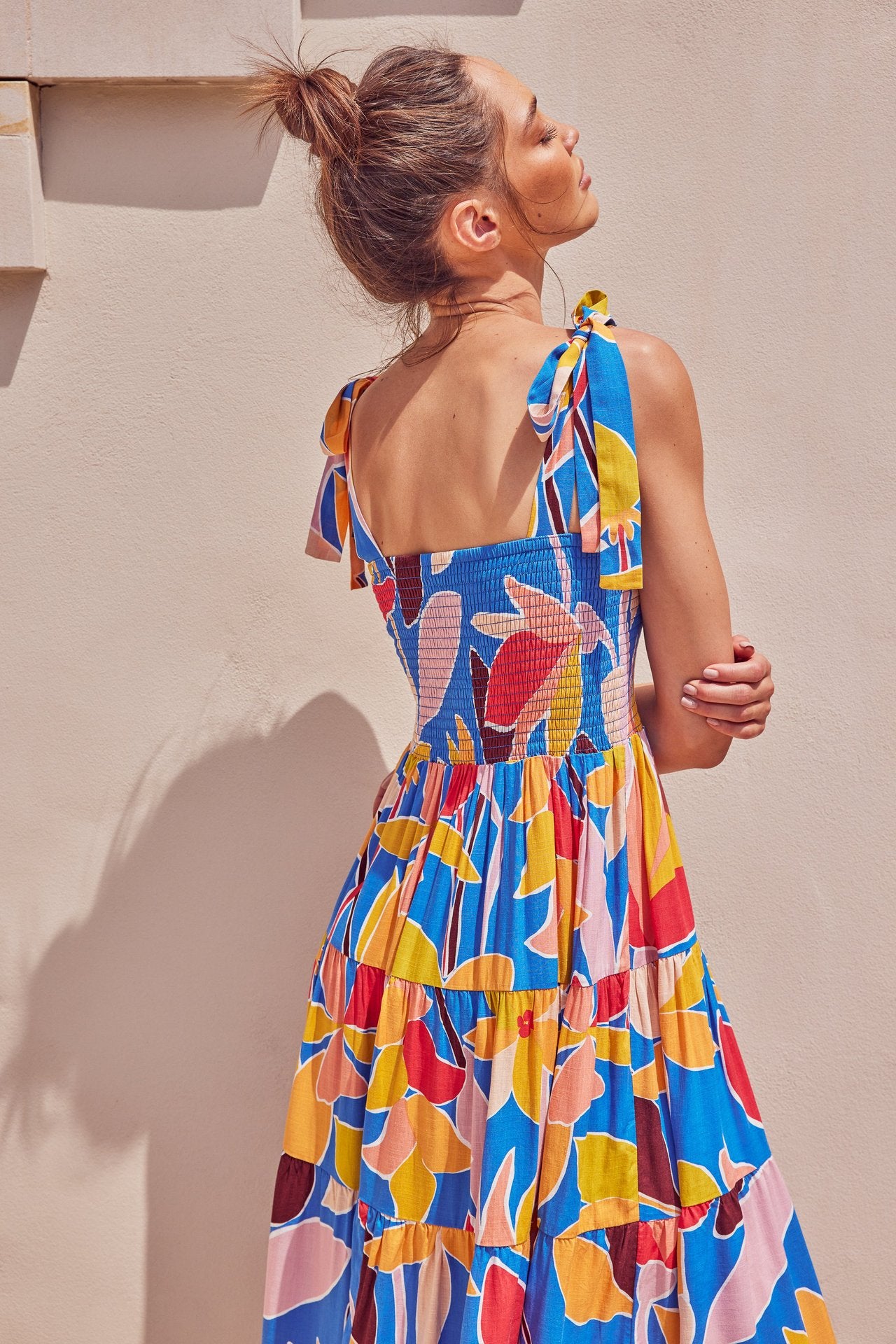 Viraelis – Luchtige Midi Jurk met Smockdetail
