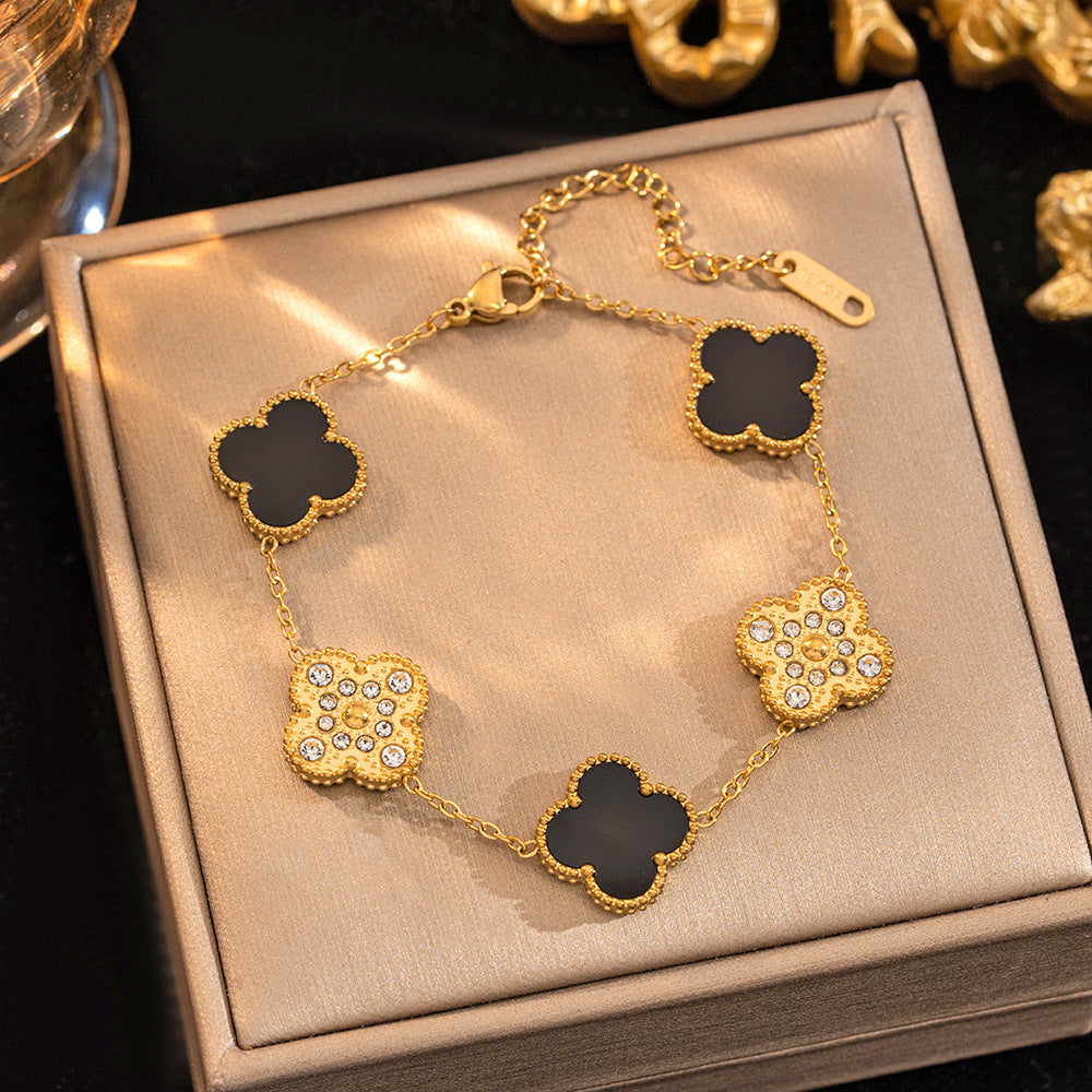 CLAVERIA – Stijlvolle Statement Armbanden