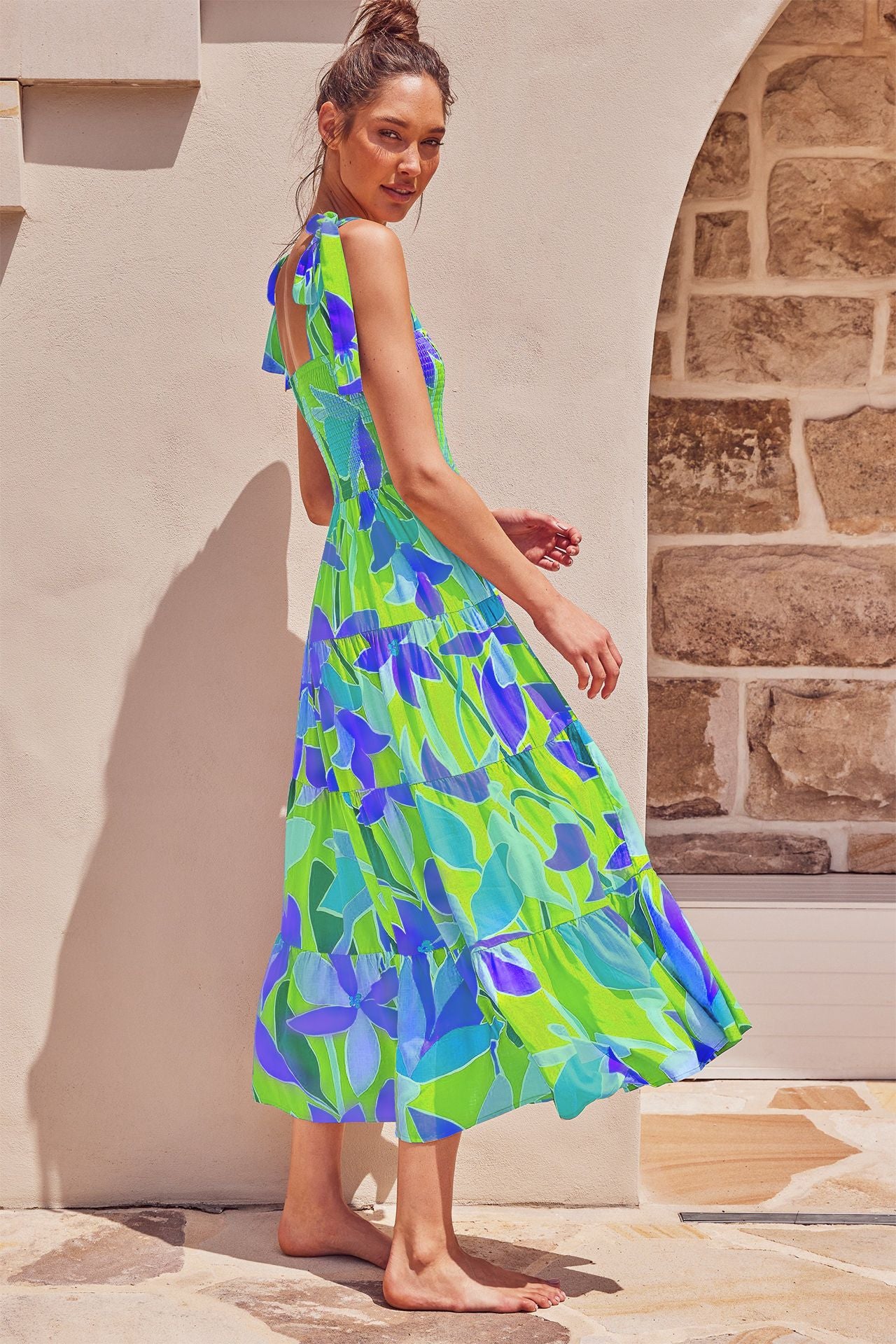 Viraelis – Luchtige Midi Jurk met Smockdetail