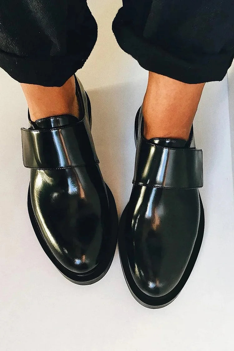 Benedetta - Iris glanzende loafers met band