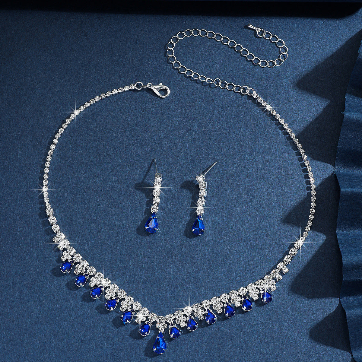 Elegance Sparkle - Diamanten Ketting en Oorbellen Set