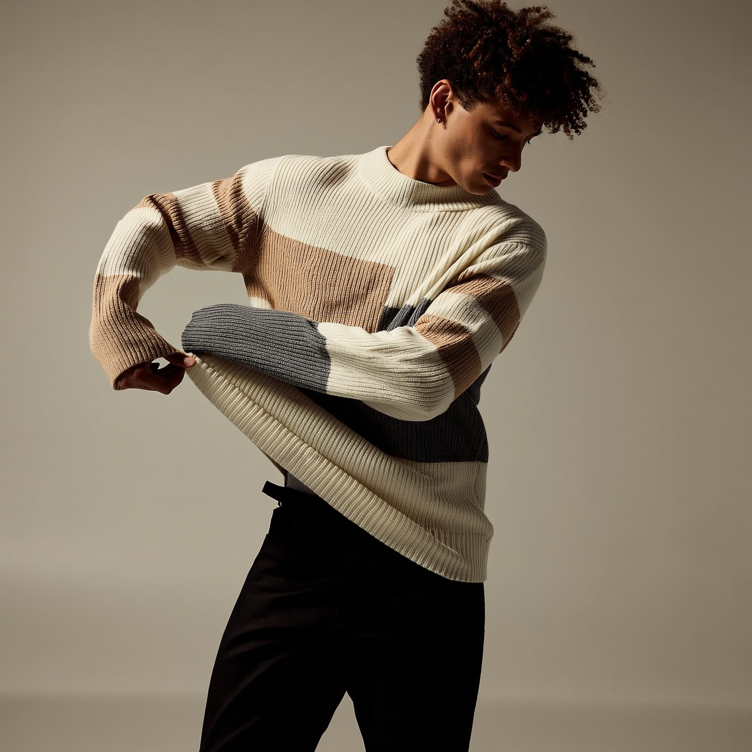 Ezaro - Asymmetrische Patchwork Trui met Karakter